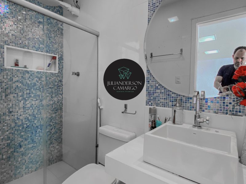 23B41454-FA52-4698-86CF-20B387AA96BE