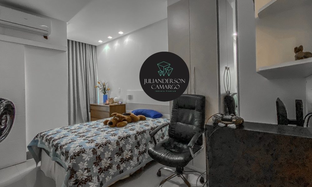 6161DFC9-0B3B-4317-AD38-864108A612DC