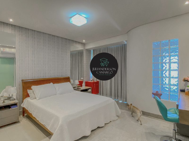 6A8154AD-9D3C-4D68-8463-70EE5BD0C1EB