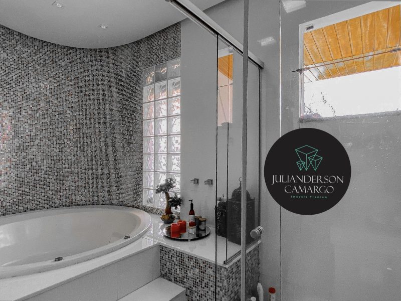 E2974FB5-06A0-411B-90F6-C43DC9F0FE1E